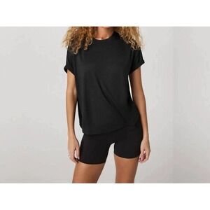 Vuori Women's Feather Tee.  Washed Black. Sz XL. NWT. MSRP $58